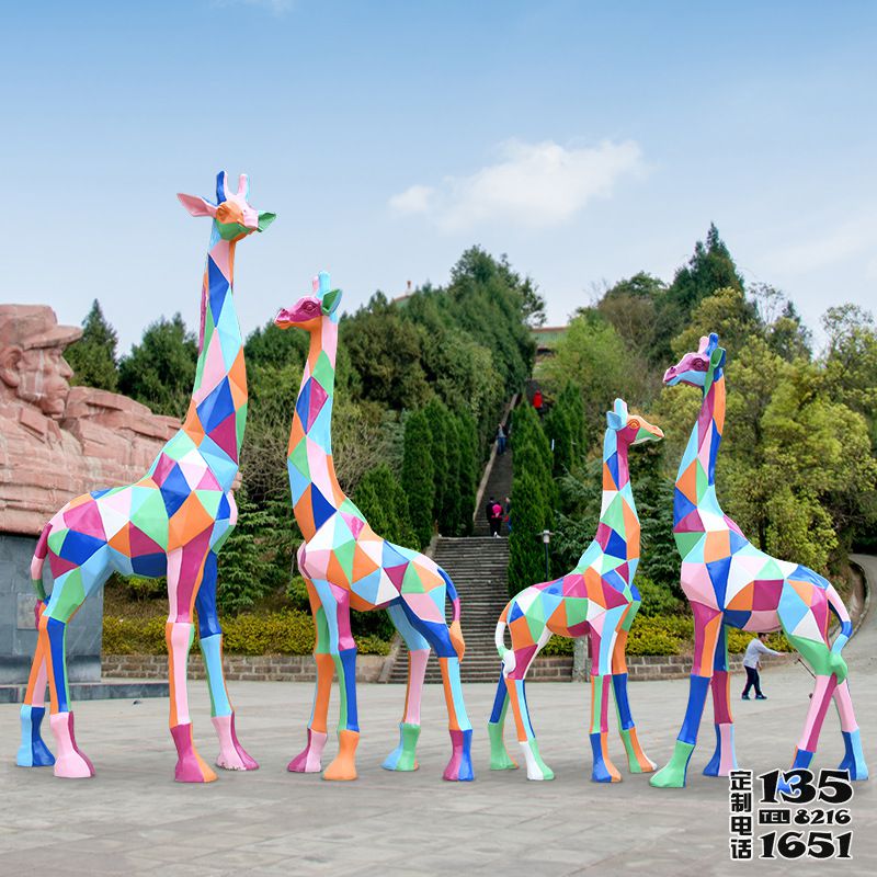 玻璃鋼彩繪戶(hù)外公園景觀長(zhǎng)頸鹿雕塑 玻璃鋼彩繪戶(hù)外公園景觀長(zhǎng)頸鹿雕塑