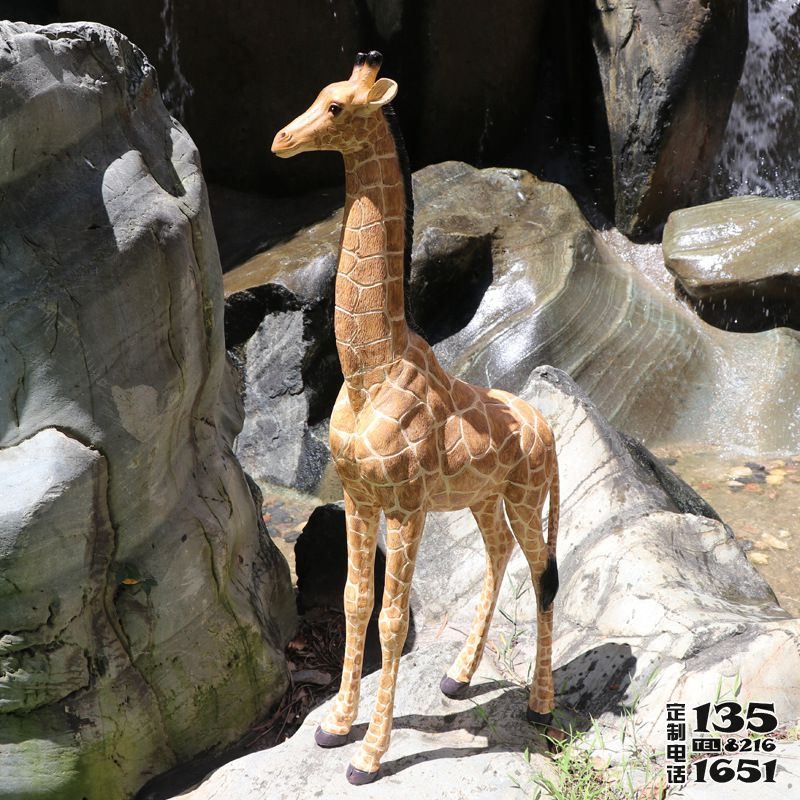 公園戶外景區(qū)創(chuàng)意玻璃鋼仿真動(dòng)物長頸鹿雕塑 公園戶外景區(qū)創(chuàng)意玻璃鋼仿真動(dòng)物長頸鹿雕塑